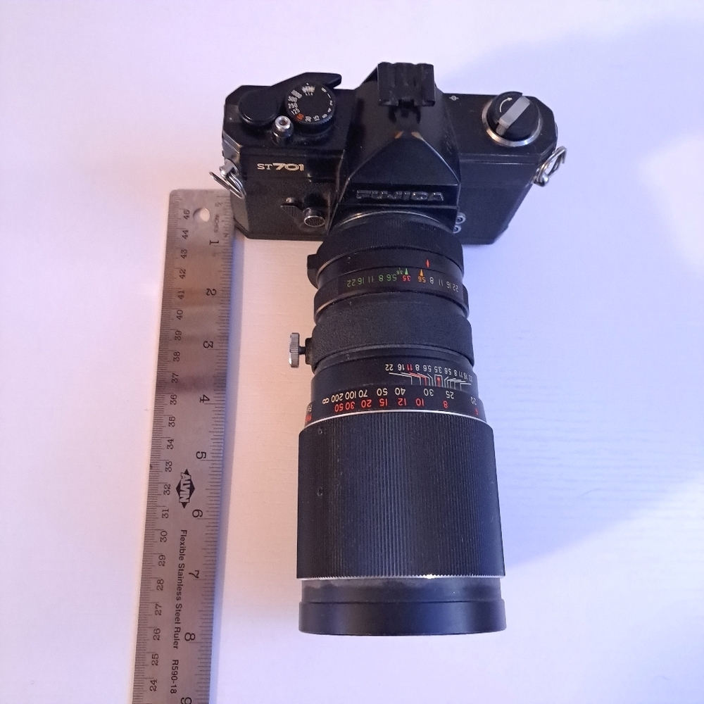 vintage fujica st701 film camera body & vintage vivitar 200mm telephoto lens - Picture 9 of 10